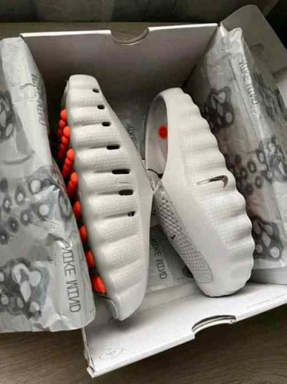 MIND 001 SLIDE LIGHT SMOKE GREY