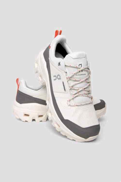 On Running Cloudrock Low Waterproof