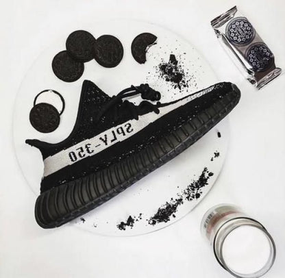 Adida s Yeezy 350 V2 Oreo SEMI UA