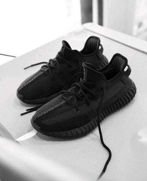 ADIDAAS YEEZY 350 ONYX BLACK SEMI UA