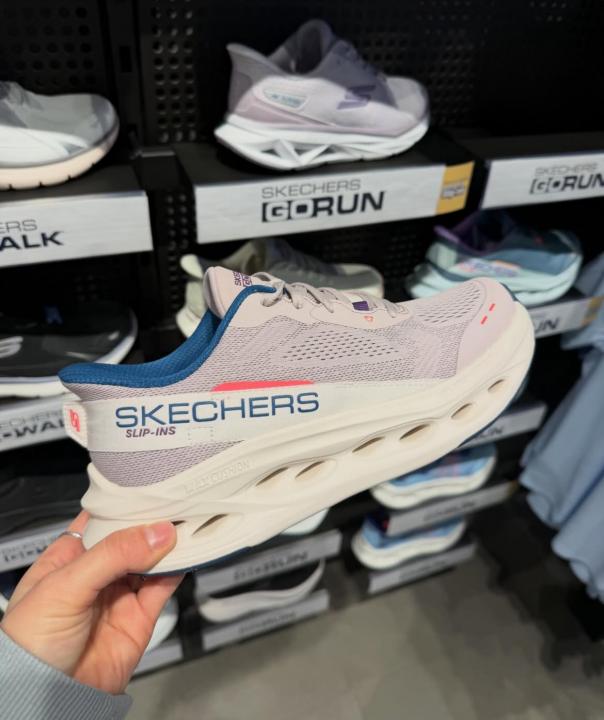 Skecher.s Max Cushioning Glide-Step Pink light purple - A Slip-ins running shoes