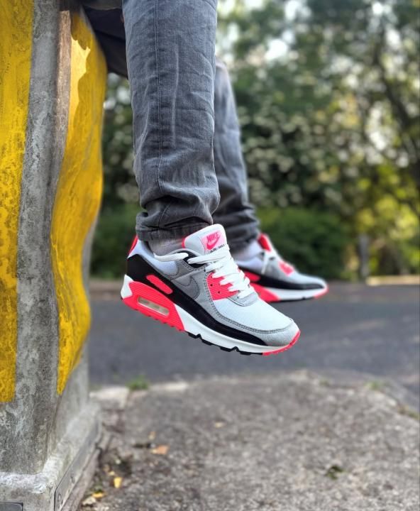 NIKKE AIR MAX 90 INFRARED
