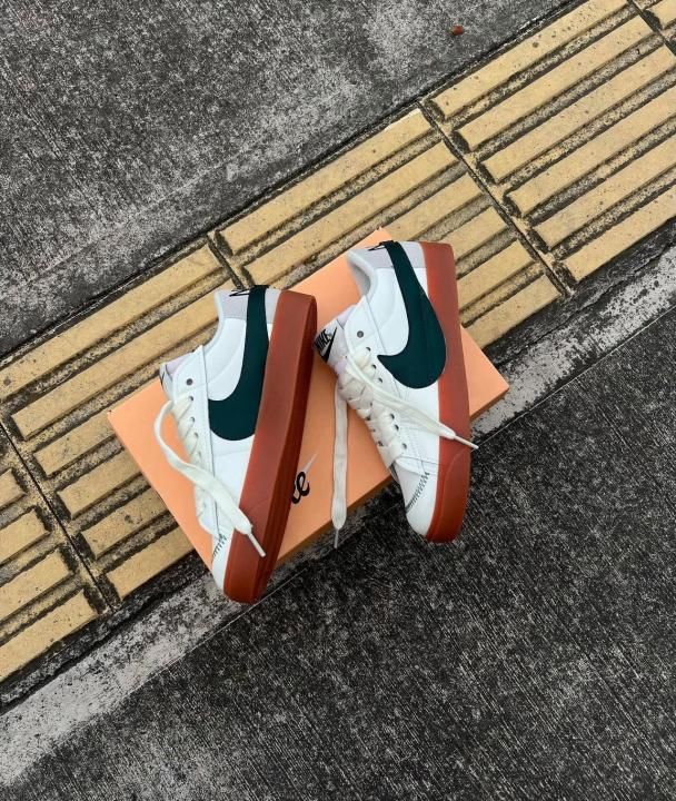 NIKKE BLAZER LOW 77 SAIL PRO GREEN