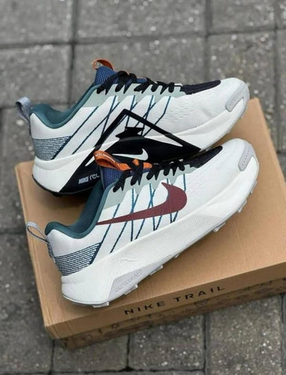 Nikke Wildhorse 10 Trail Running Shoes