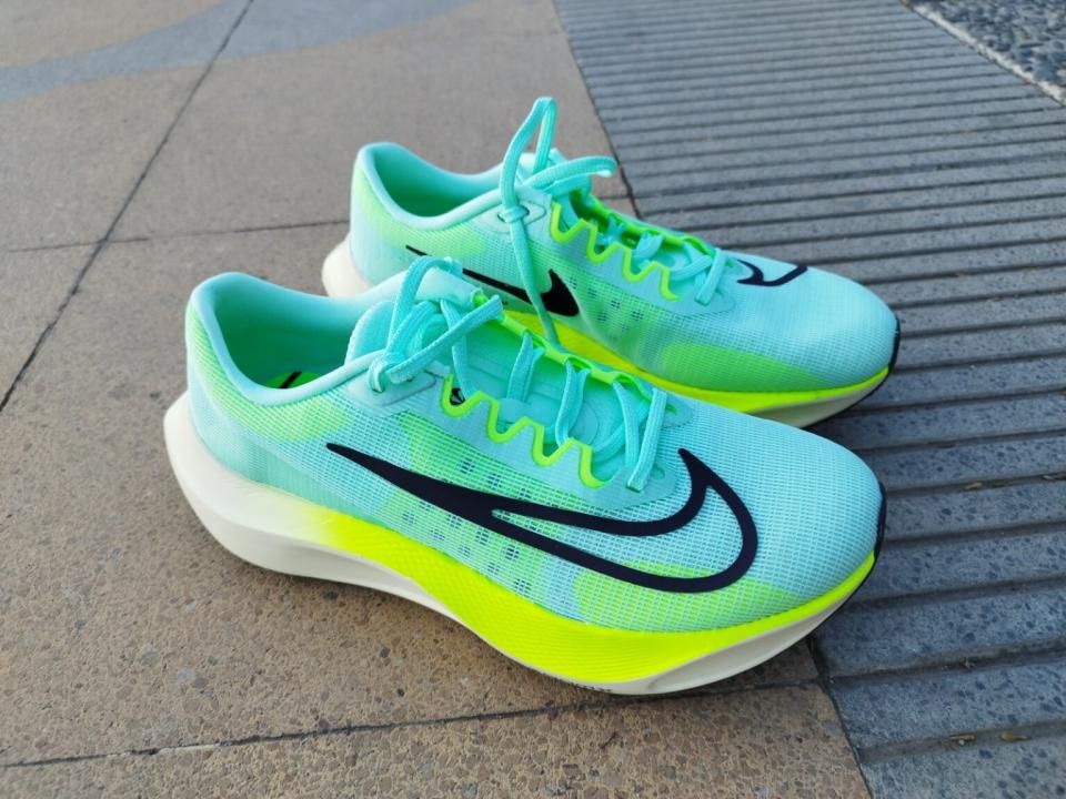 Nikke Zoom Fly 5 Mint Foam Green