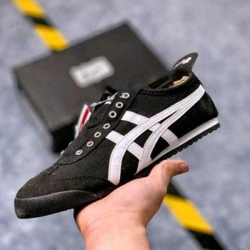 Onitsukaa Tiger Slip On Black White fix