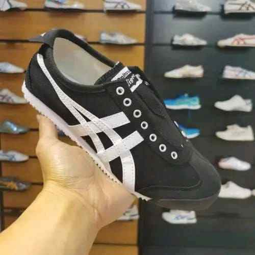 Onitsukaa Tiger Slip On Black White fix