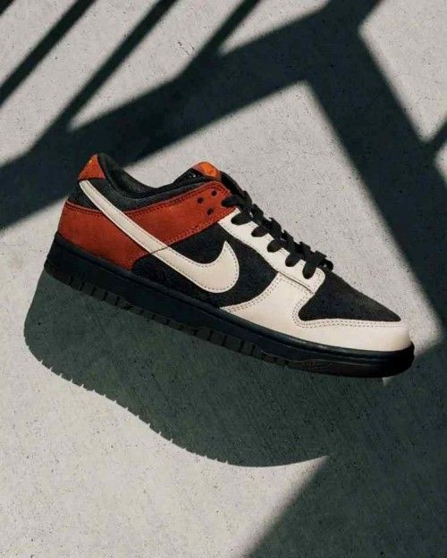 Nikkee Dunk Low Red Panda Brown Suede