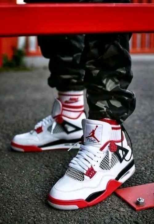 Jordan Retro 4 Fire Red semi ua