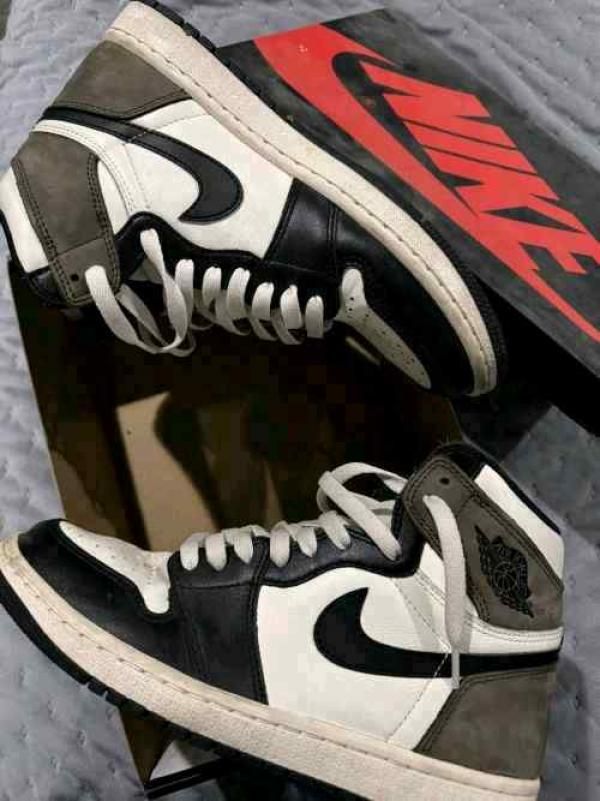Nik Air Jordan Retro 1 High OG Dark Mocha