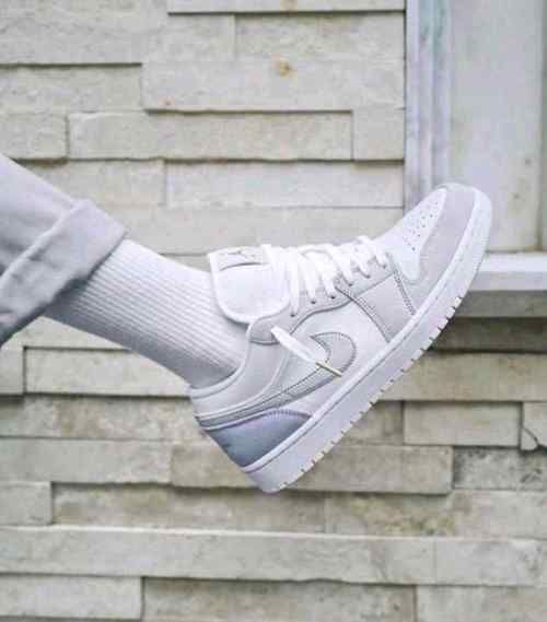 Nikee air jordan 1 paris low
