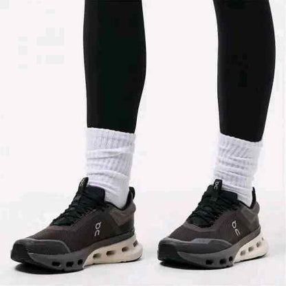 ON Cloud nova X Trainers