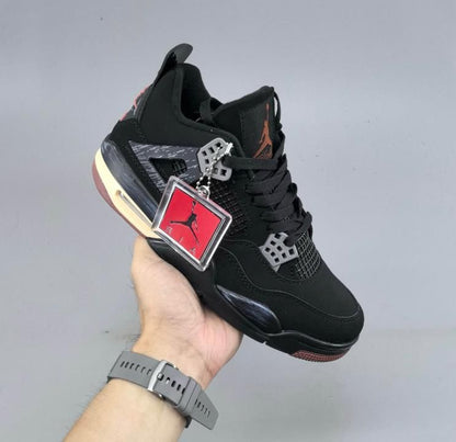 NIKKE AIR JORDAN 4 LONDON