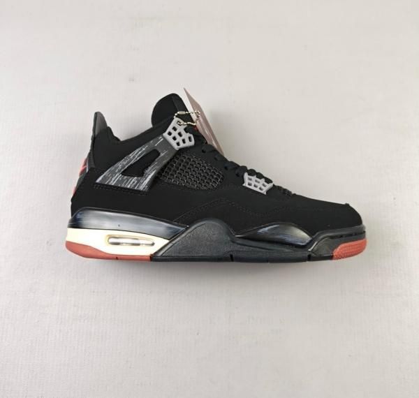 NIKKE AIR JORDAN 4 LONDON