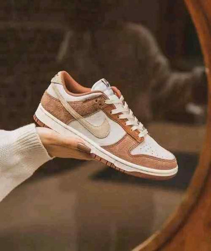 Nikkee sb dunk low medium curry for her
