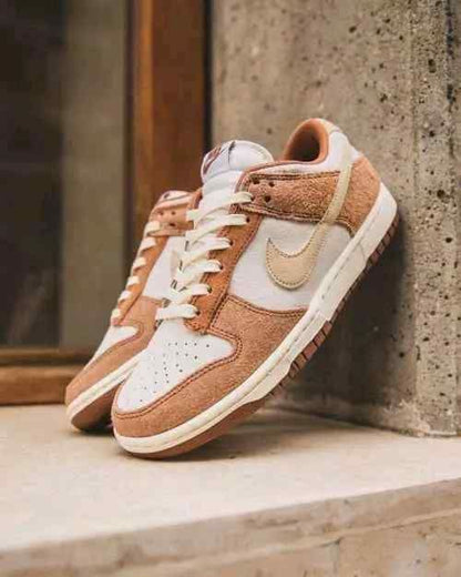 Nikkee sb dunk low medium curry for her