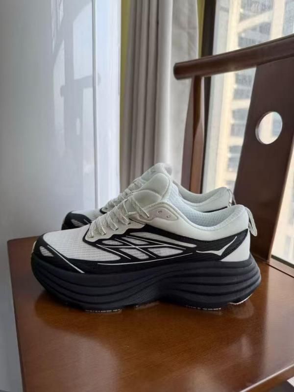 Hok.a Bondi 8 TS Caged - FrostBlack