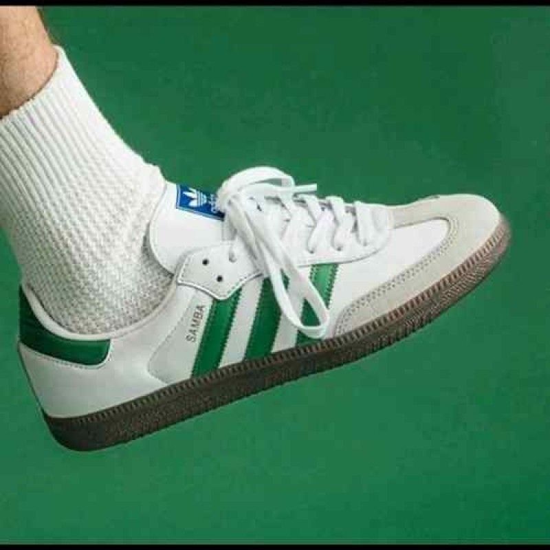 Adiddass Samba White Green for her fix