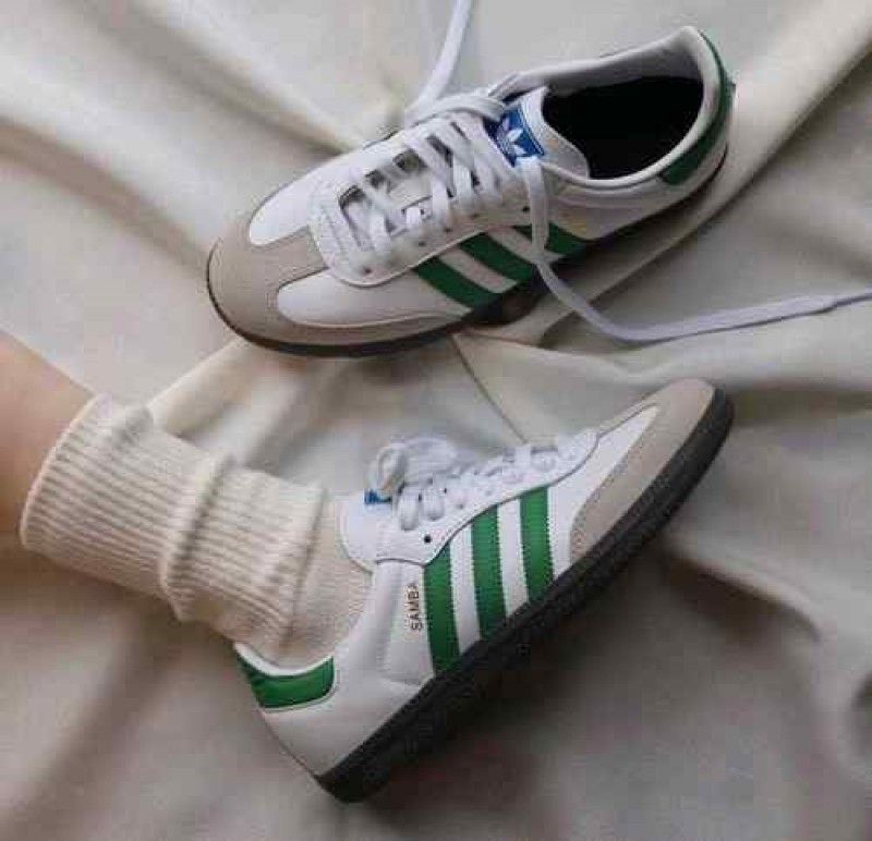 Adiddass Samba White Green for her fix