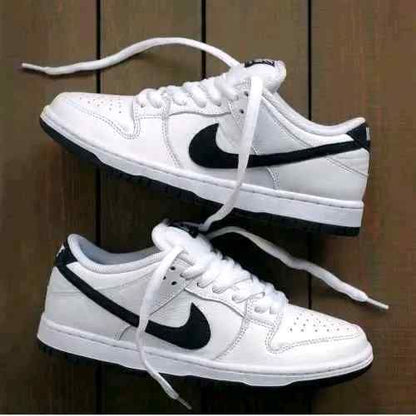 nik3e dunk low white black