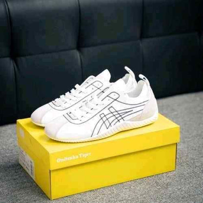 Onittsukaa Tiger Sclaw White