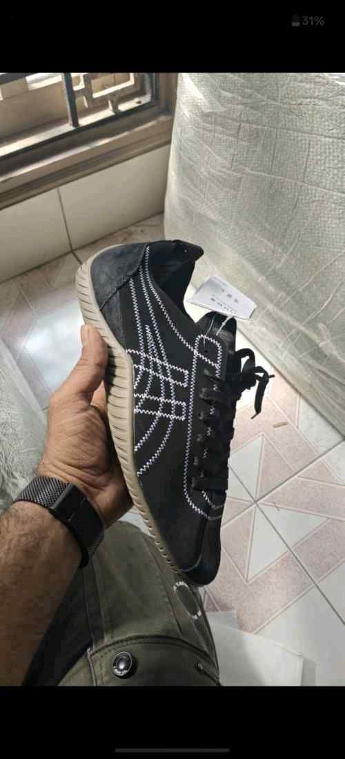 Onittsukaa Tiger Sclaw Black White