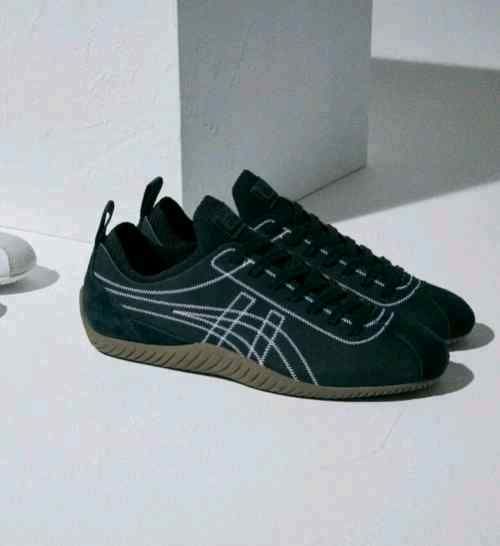 Onittsukaa Tiger Sclaw Black White