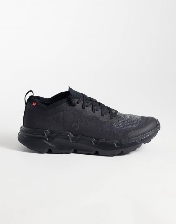 On Cloudsoma trail running shoe