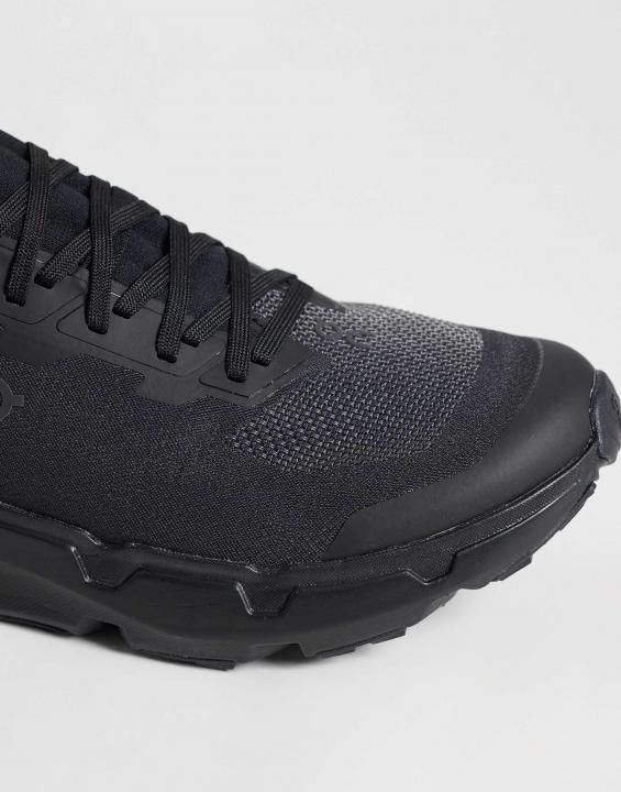 On Cloudsoma trail running shoe