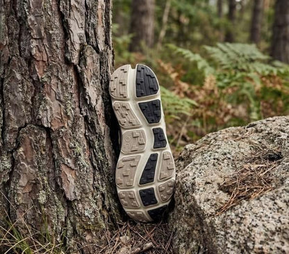 On Cloudsoma trail Grey White running shoe