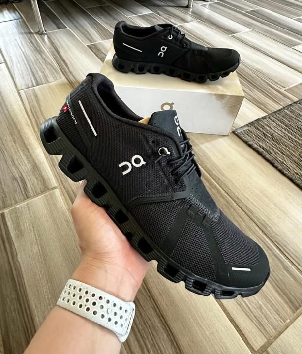 On Cloud 5 Waterproof Running Black