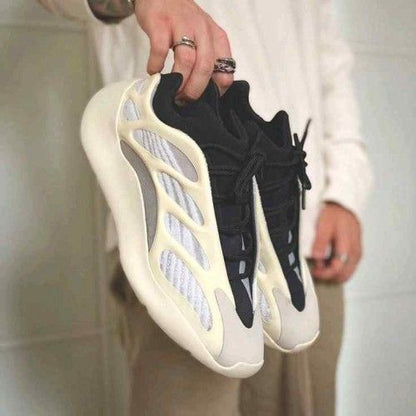 Adidaass. Yeezy 700 V3 Azael