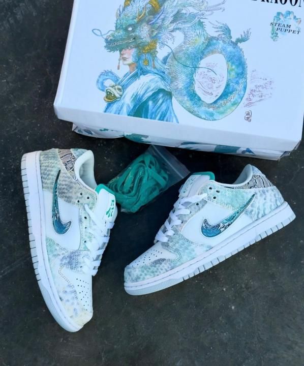 NIKKE SB DUNK LOW YEAR OF THE DRAGON