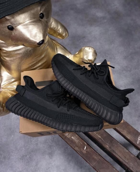 ADIDAAS YEEZY BOOST 350 V2 ONYX