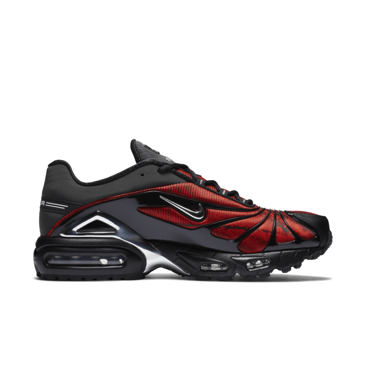 Nik.e Air Max Tailwind V x Skepta Bloody Chrome
