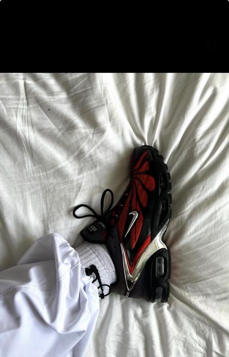 Nik.e Air Max Tailwind V x Skepta Bloody Chrome