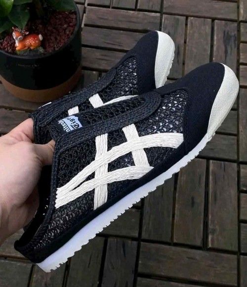 Onitsukaa Tiger Mexico 66 Sabot Black Cream