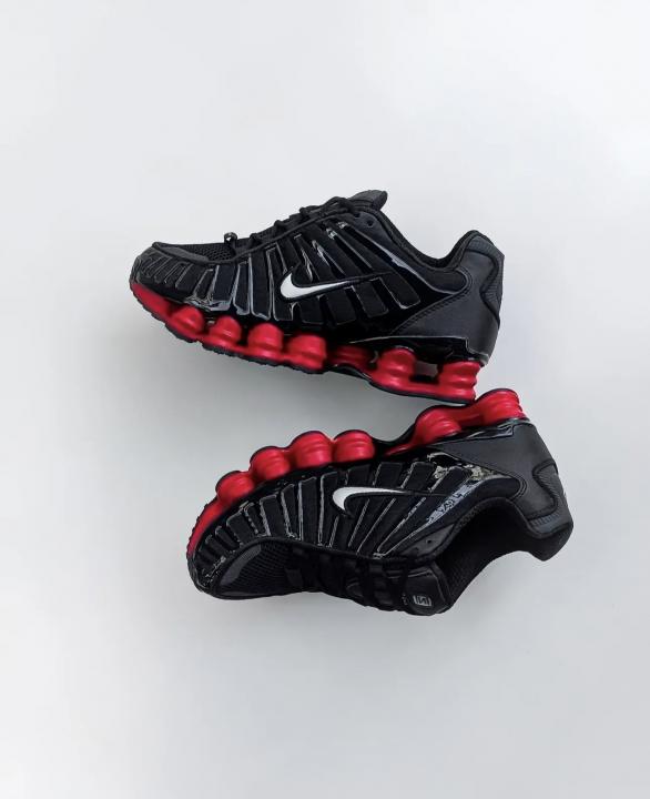 NIK.E AIRMAX SHOX TL SKEPTA