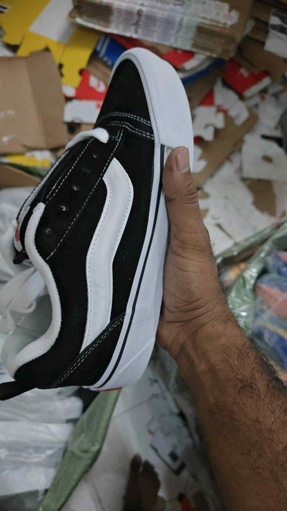 Vanss KNU Skool BLACK WHITE