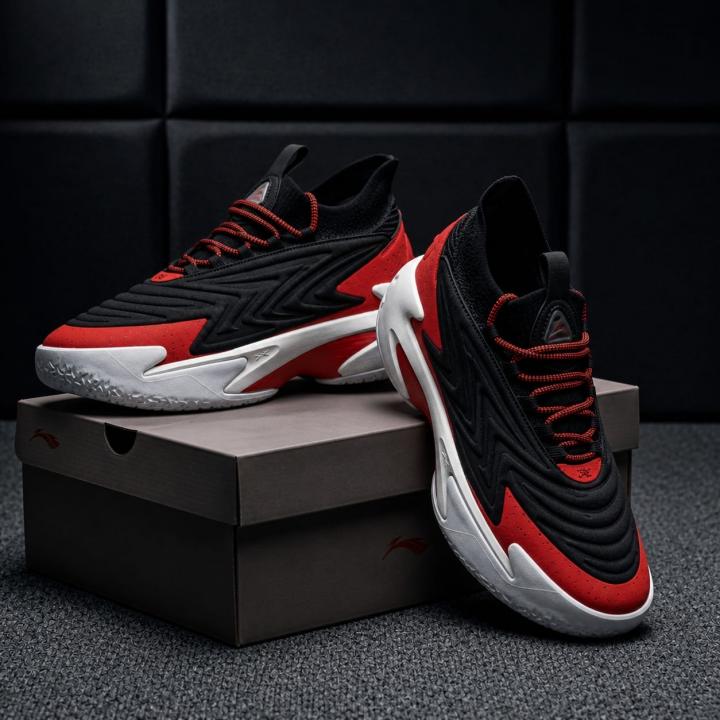 UNDE.R ARMOUR CURRY 11 WHITE RED