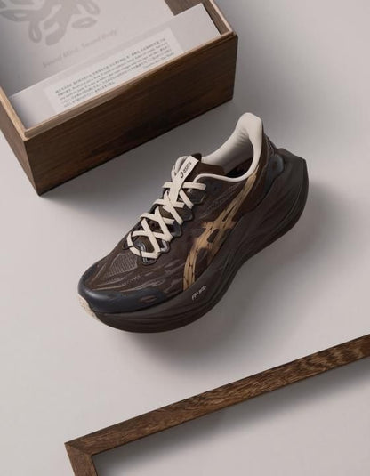 Shanghai Blacktoes X Superblast 3 Keep Running