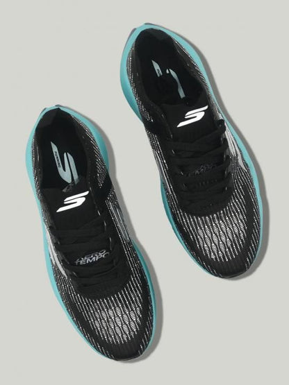 Skecherr SKX Aero Tempo Black Blue running shoe