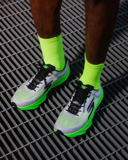 Skecherr SKX Aero Tempo running shoe