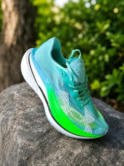 Under Armou Velociti Elite 3 Mint Green running shoe