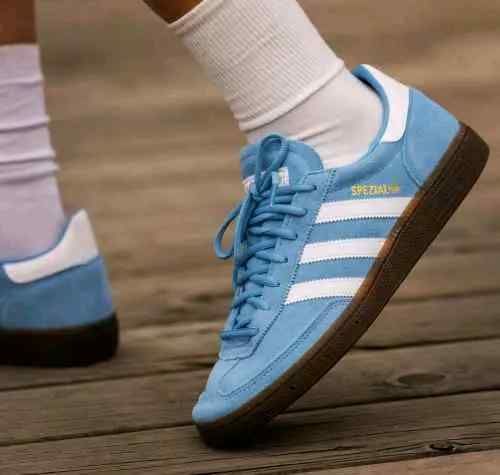 ADIDAaSS samba handball spezial sky blue