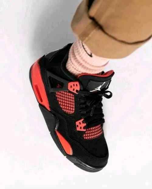 Jordan Retro 4 Red Thunder Semi UA