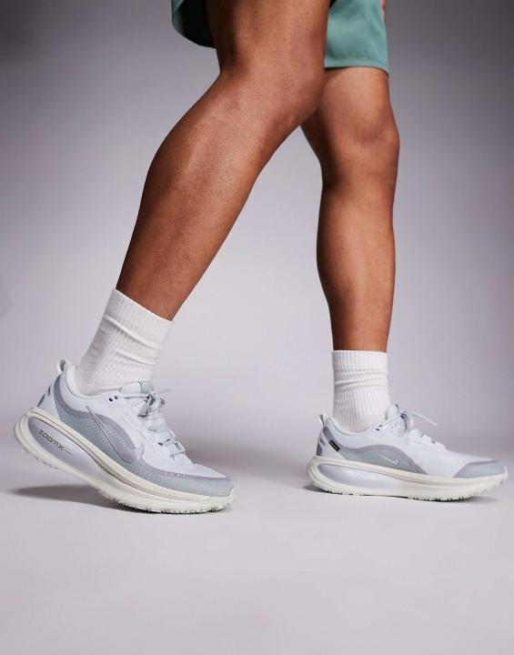 Nik.e Running Vomero 18 Gore-Tex Grey
