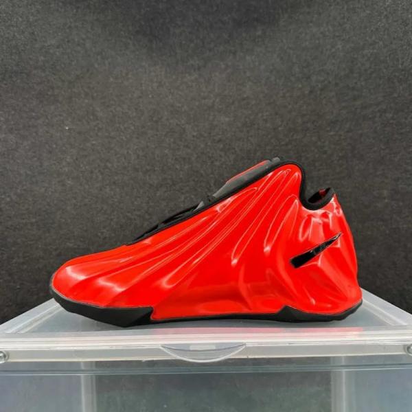 NIK_E GT FUTURE INSPIRED BY VARSITY RED HYPERFLIGHT FIX