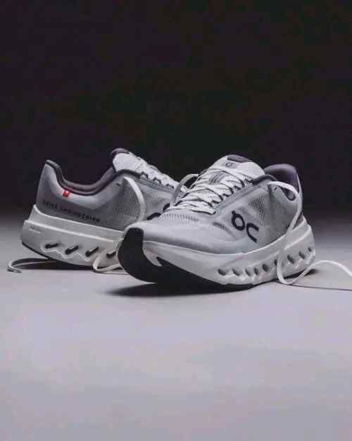 On Cloudsurfer Next Grey