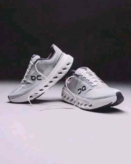 On Cloudsurfer Next Grey